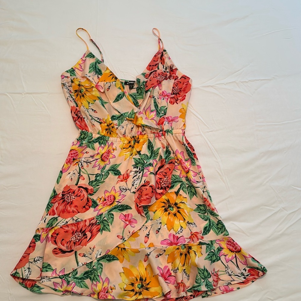 Express Women’s tropical print dress